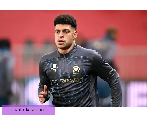 恩里克球队精神文化持续提升，展现出强大的凝聚力与竞争力。