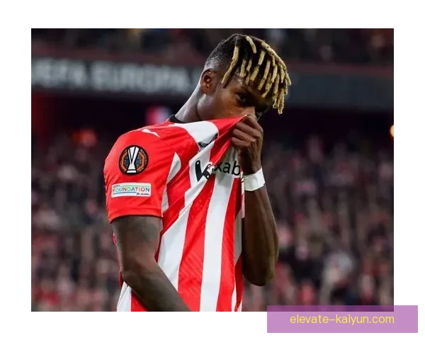 瓦拉内本赛季防守表现稳健，为球队后防提供关键支撑